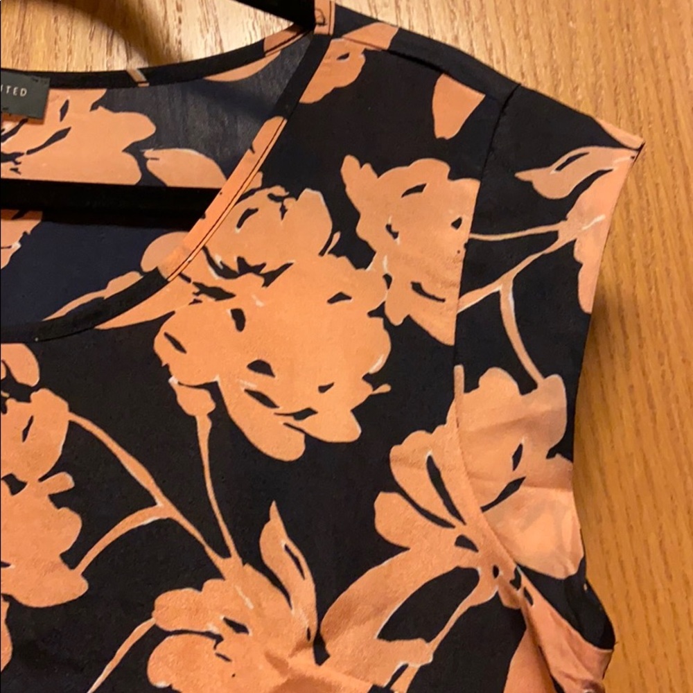 Floral Dress Shirt with Capped Sleeves - Picture 3 of 5